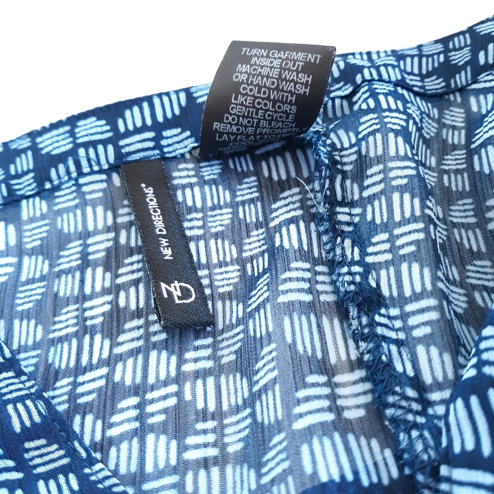 New Directions Blue Sheer Tunic Top Size Medium - Picture 6 of 7